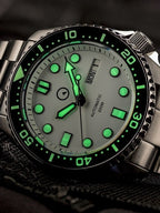 Islander White Dial Automatic Dive Watch with Solid-Link Bracelet, AR Sapphire Crystal, and Luminous Ceramic Bezel Insert #ISL-35