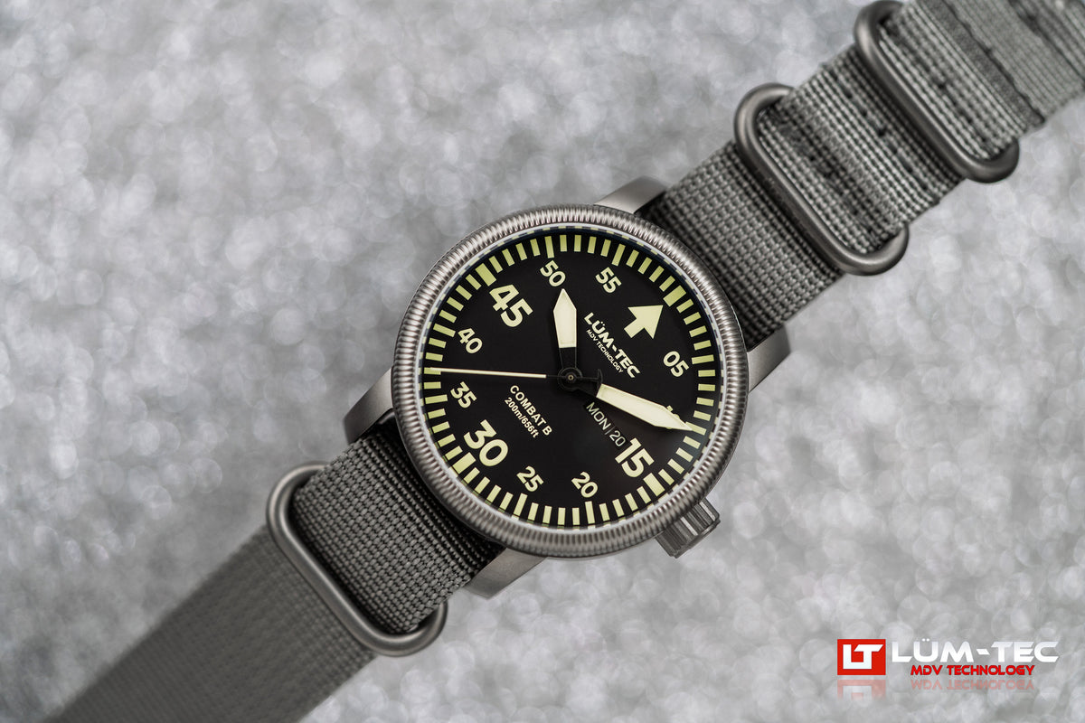 LÜM-TEC Combat B68 Day Date