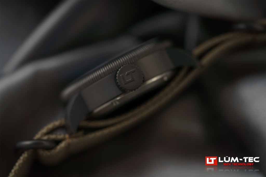 LÜM-TEC 39mm Combat B74 GMT