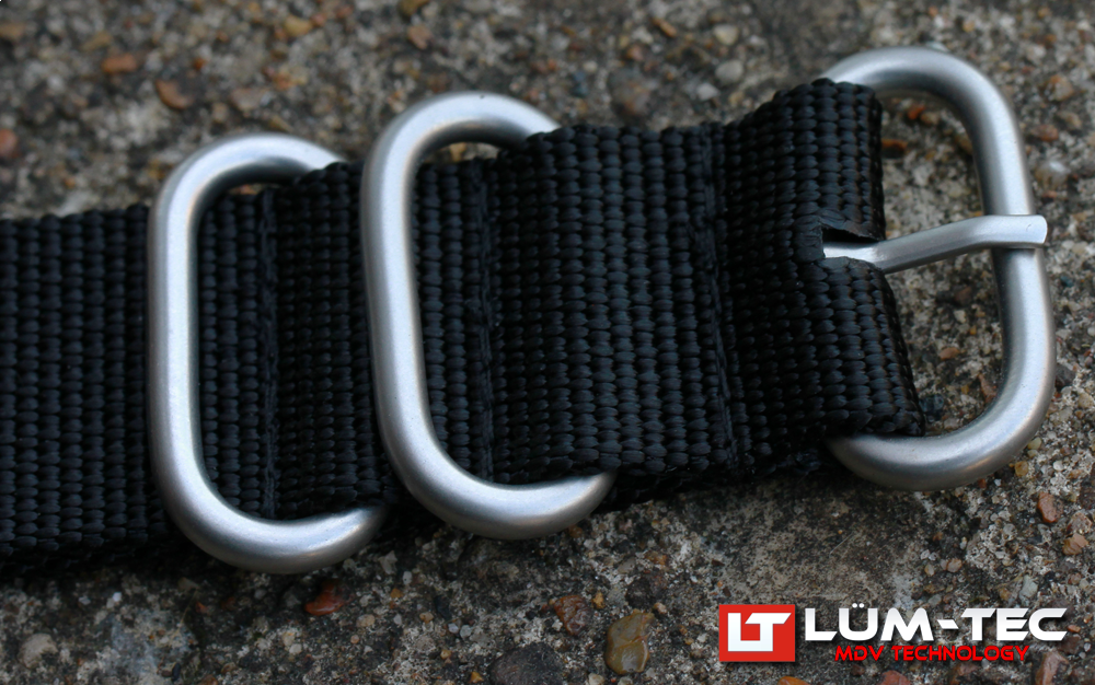 LÜM-TEC Black Nylon Military Style Strap SS Hardware 22mm and 24mm